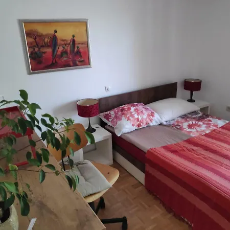 House Godec منزل للإقامة